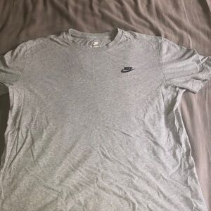Mens Nike t shirt